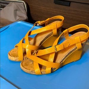 Mustard Aerosole wedge sandals